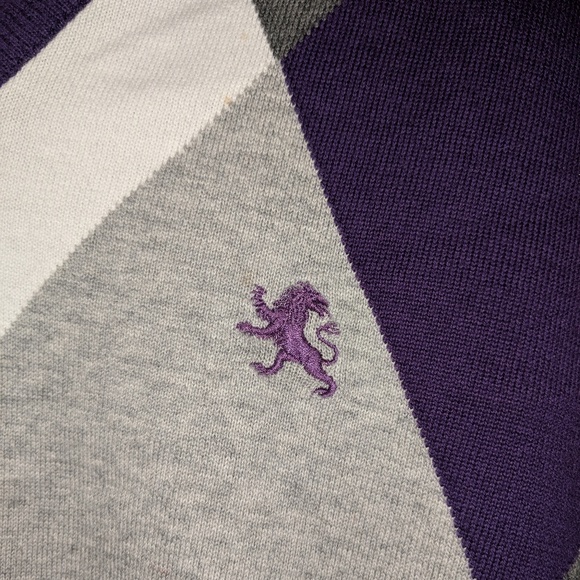 Express Argyle V-Neck Sweater - Picture 3 of 4